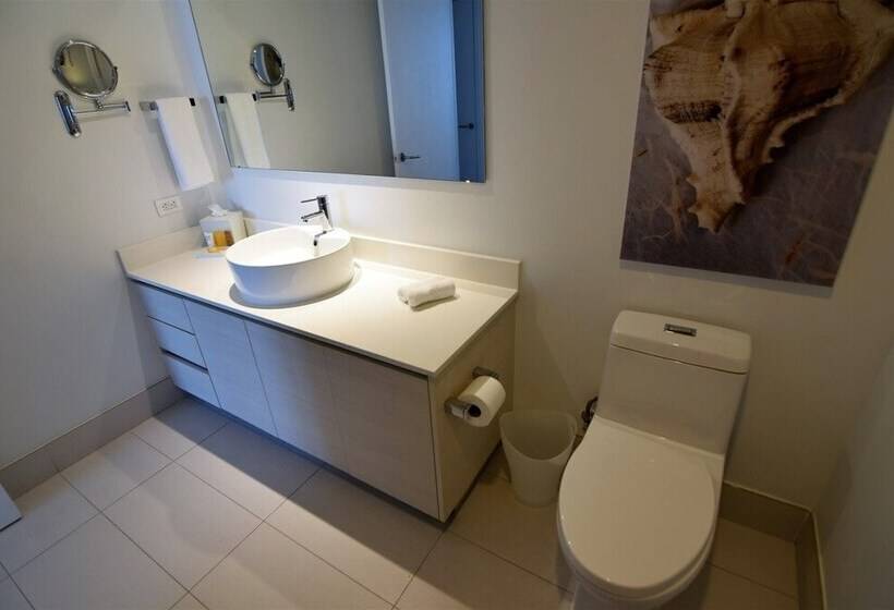 Hotel Stuning Ocean View 3 Bed 3 Bath Across The Beach @ Beachwalk