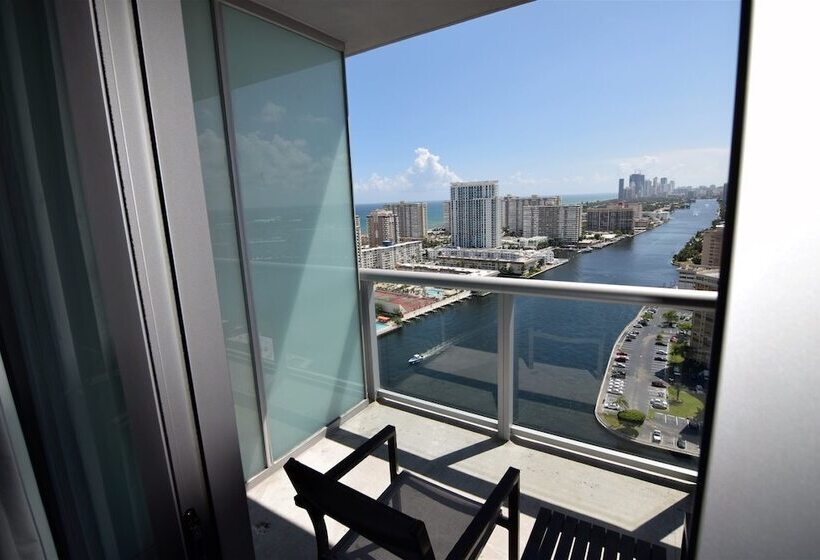 Hotel Stuning Ocean View 3 Bed 3 Bath Across The Beach @ Beachwalk