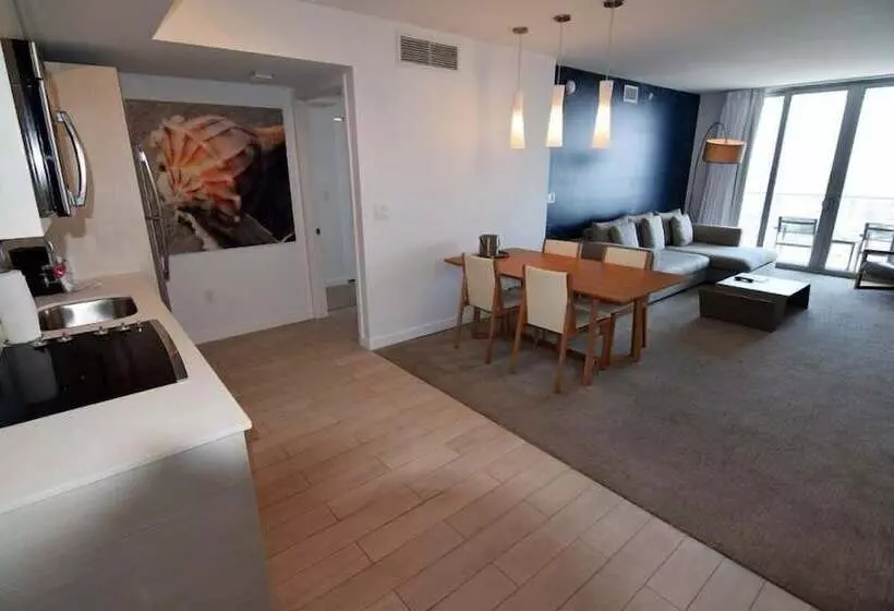 Hotelli Stuning Ocean View 3 Bed 3 Bath Across The Beach @ Beachwalk