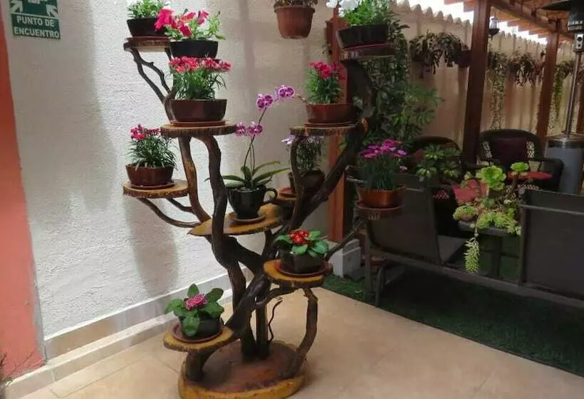 Hotelli Tababela Land