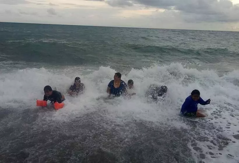 Hotelli Villa Catalina Leisure Resort