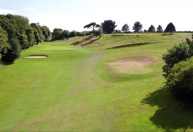 Majatalo Brook Road Inn