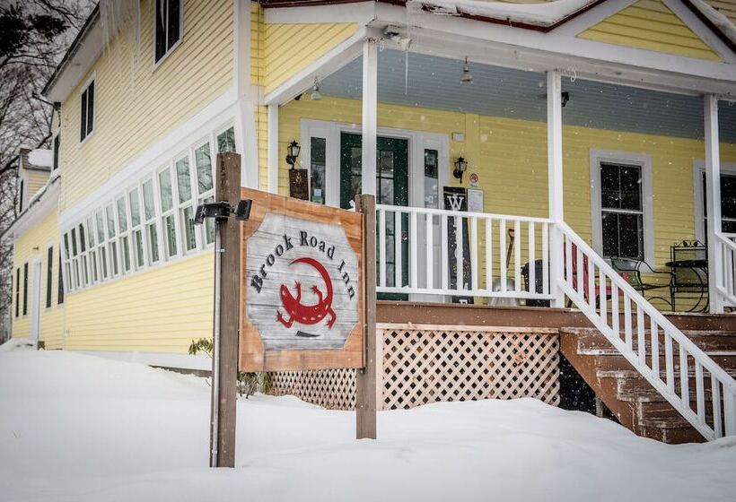 펜션 Brook Road Inn