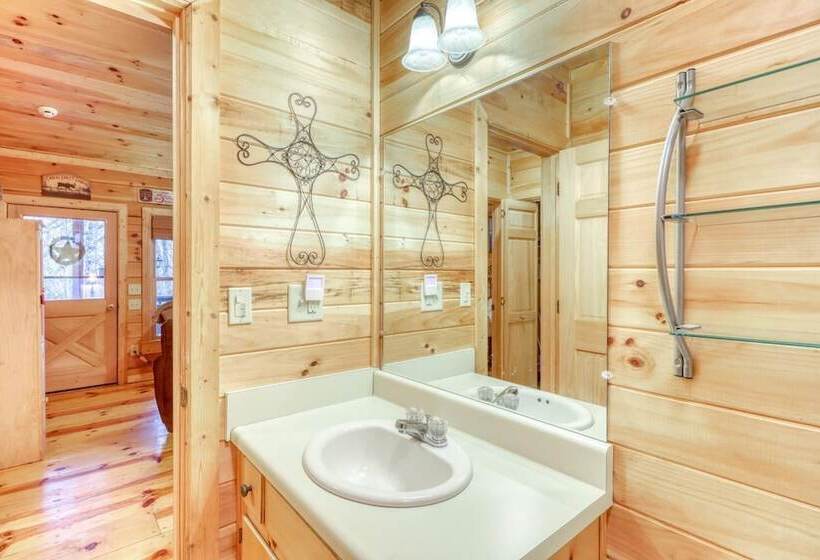 The Bella Rose Retreat