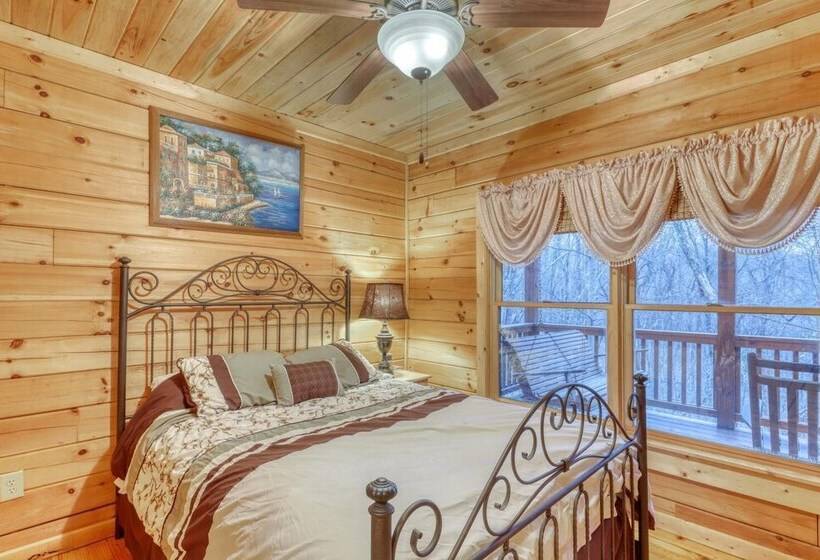 The Bella Rose Retreat