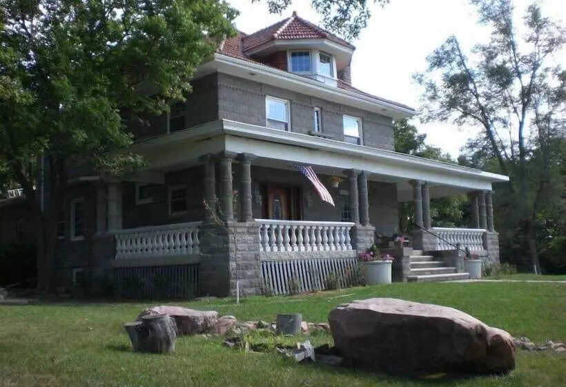 Aamiaismajoitus (B&B) Prairie Creek Inn