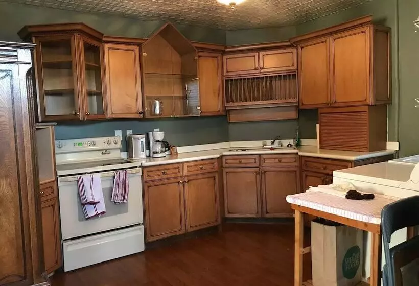 Aamiaismajoitus (B&B) Prairie Creek Inn