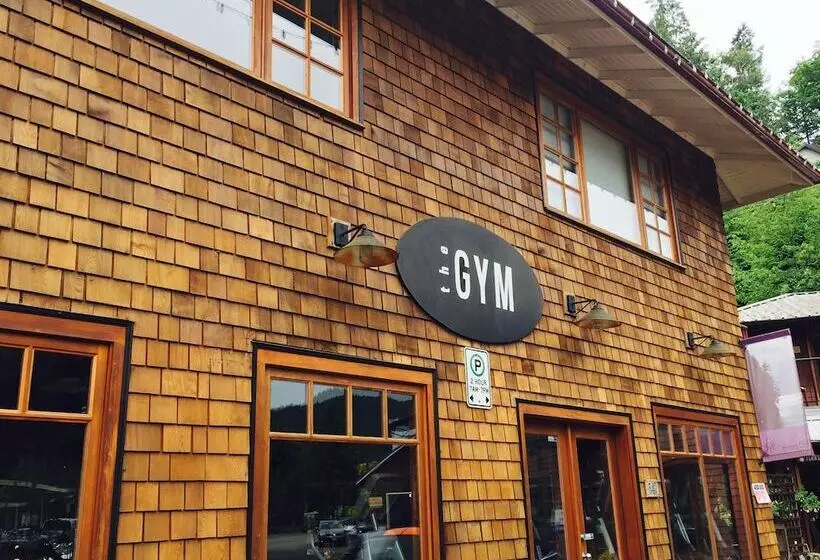 Hotelli Artisan Suites On Bowen