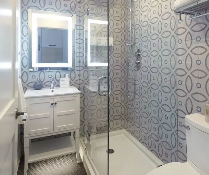 Hotelli Artisan Suites On Bowen