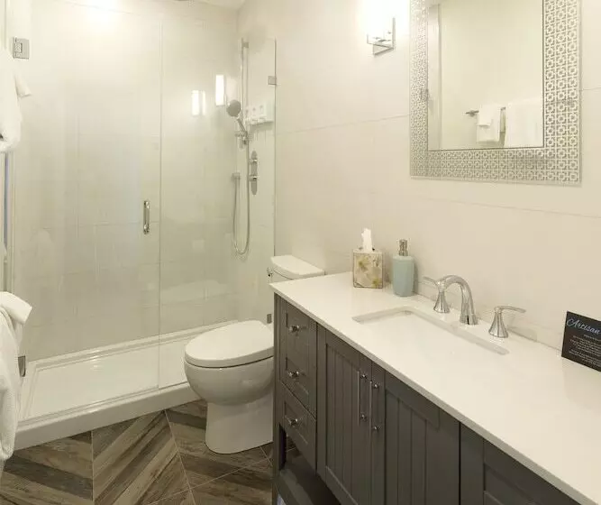 Hotelli Artisan Suites On Bowen