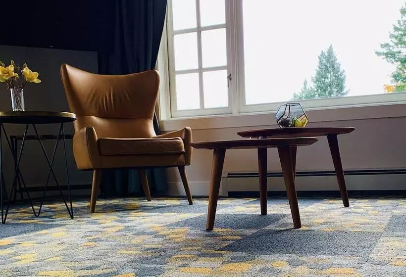 Hotelli Artisan Suites On Bowen