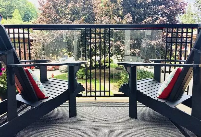 Hotelli Artisan Suites On Bowen