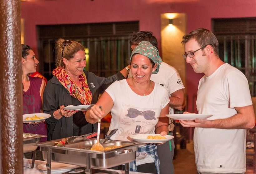 هتل Buffalo Safari Lodge