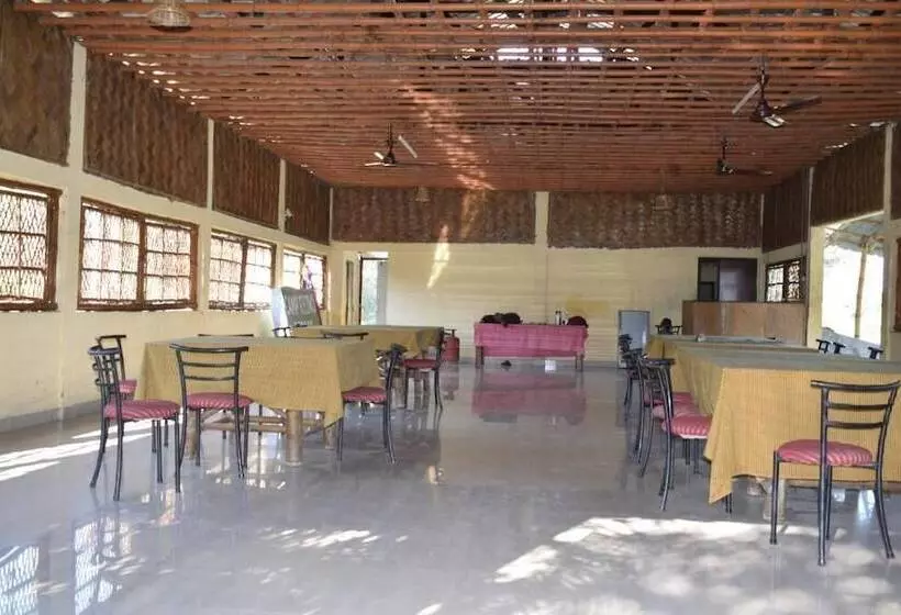 ホテル Camp Rhino Resort