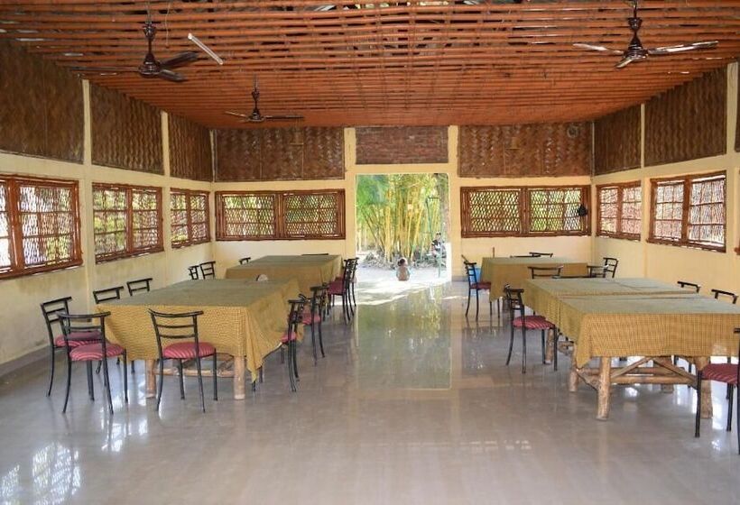 ホテル Camp Rhino Resort