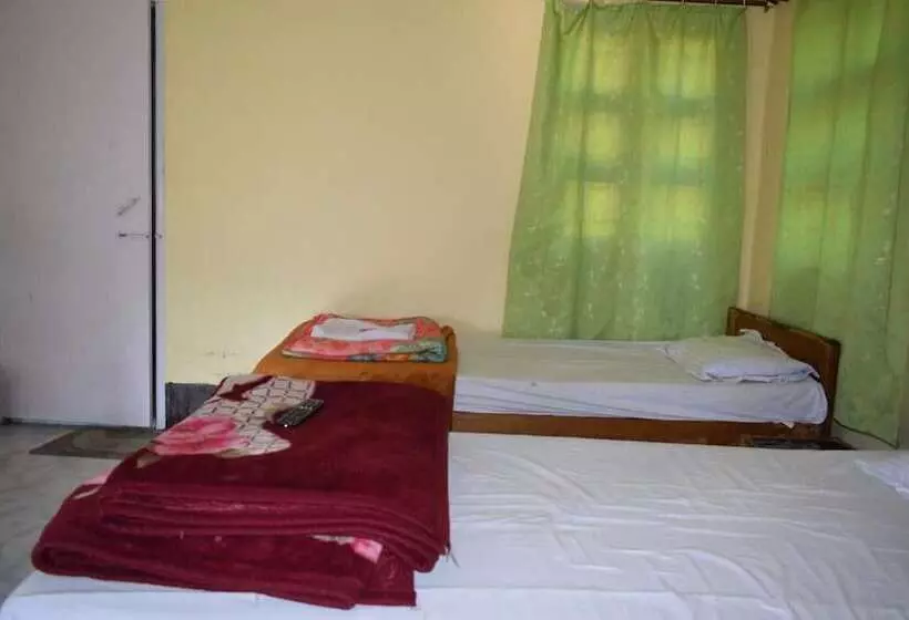 ホテル Camp Rhino Resort
