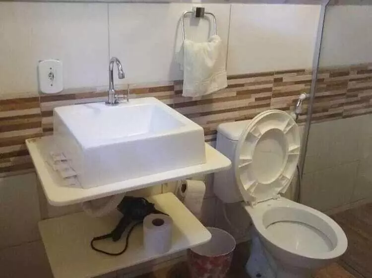 Hotelli Chalés Quinta Do Cedro