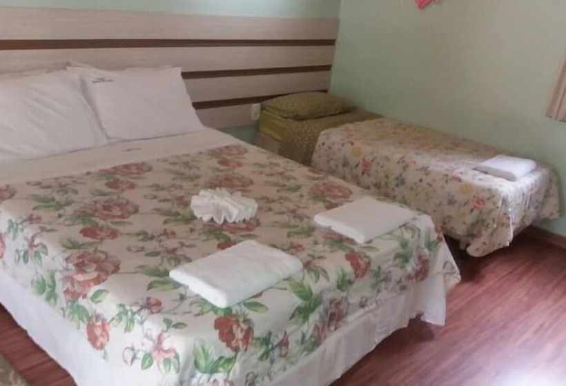 Отель Chalés Quinta Do Cedro