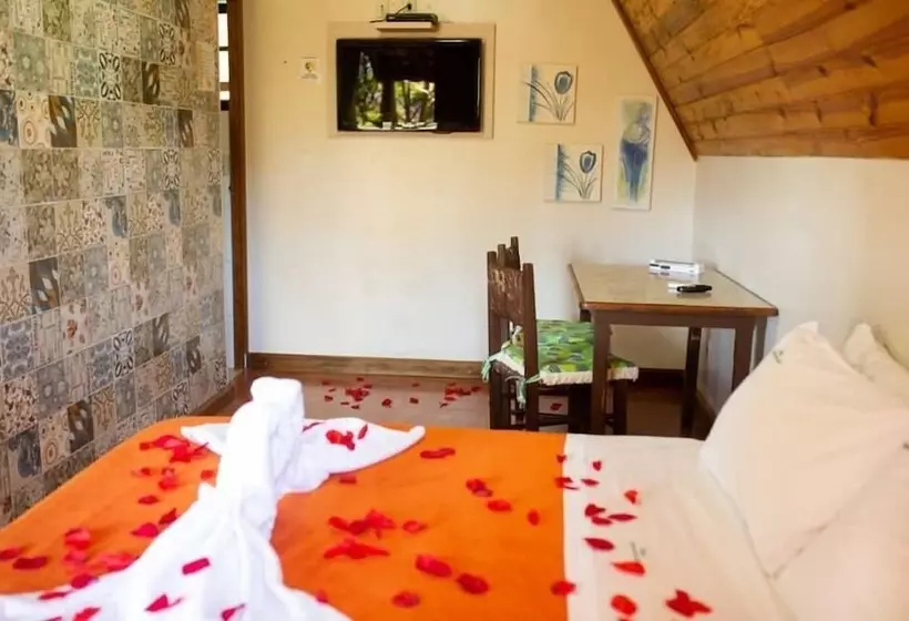 Hotelli Chalés Quinta Do Cedro