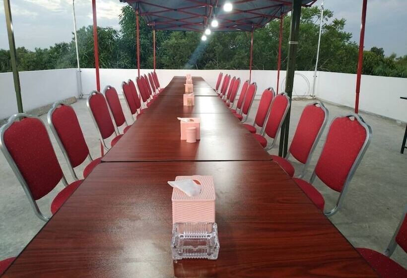 هتل Grand Diamond Guest House