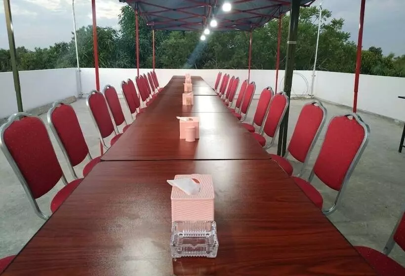 هتل Grand Diamond Guest House