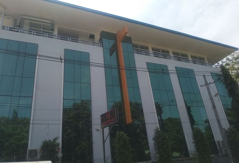 هتل Grand Diamond Guest House