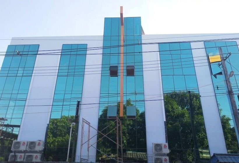 هتل Grand Diamond Guest House