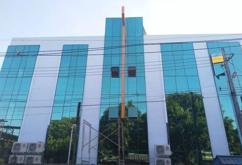 هتل Grand Diamond Guest House
