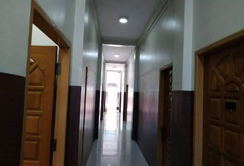 هتل Grand Diamond Guest House