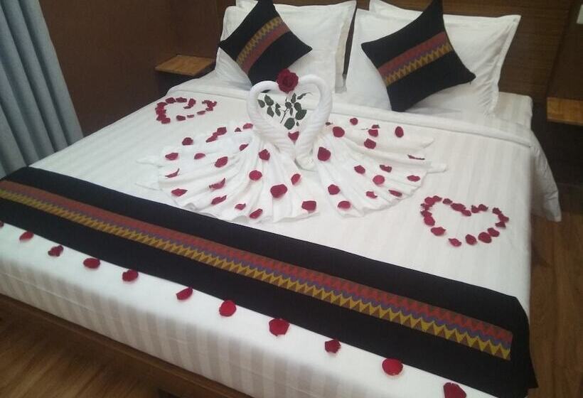 هتل Grand Diamond Guest House