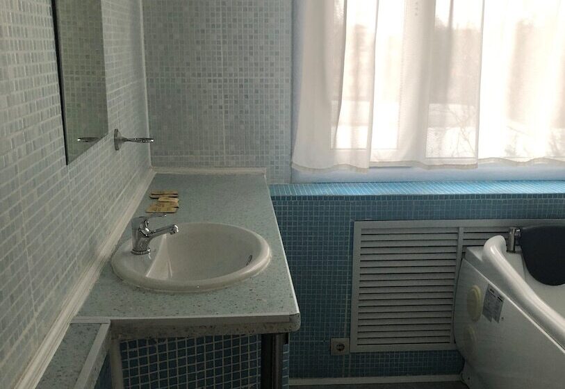 בית מלון כפרי Mozhayskiy