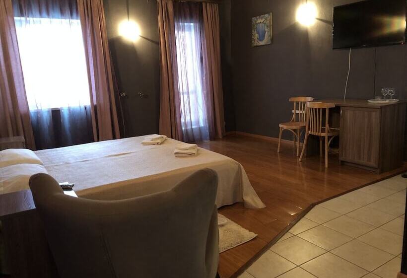 בית מלון כפרי Mozhayskiy