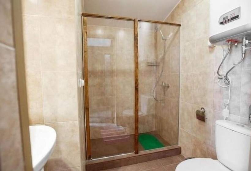 בית מלון כפרי Nadezhda