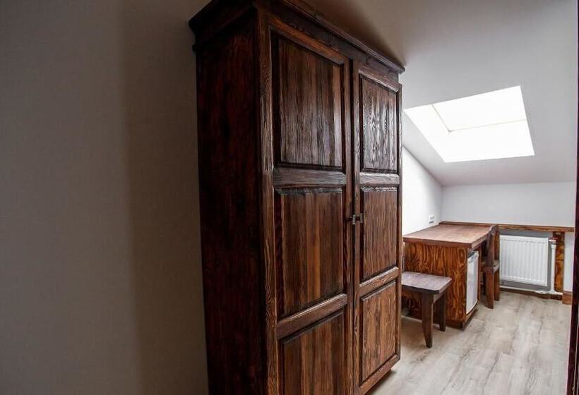 בית מלון כפרי Nadezhda