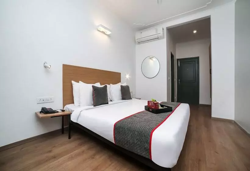 هتل Oyo Townhouse 062 Cyber City