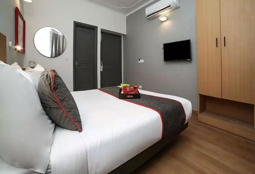 هتل Oyo Townhouse 062 Cyber City