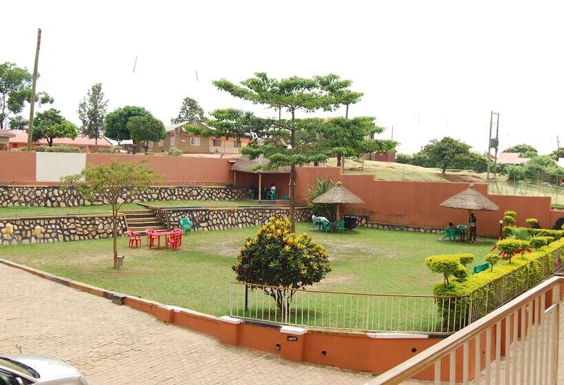 هتل Pride Travellers