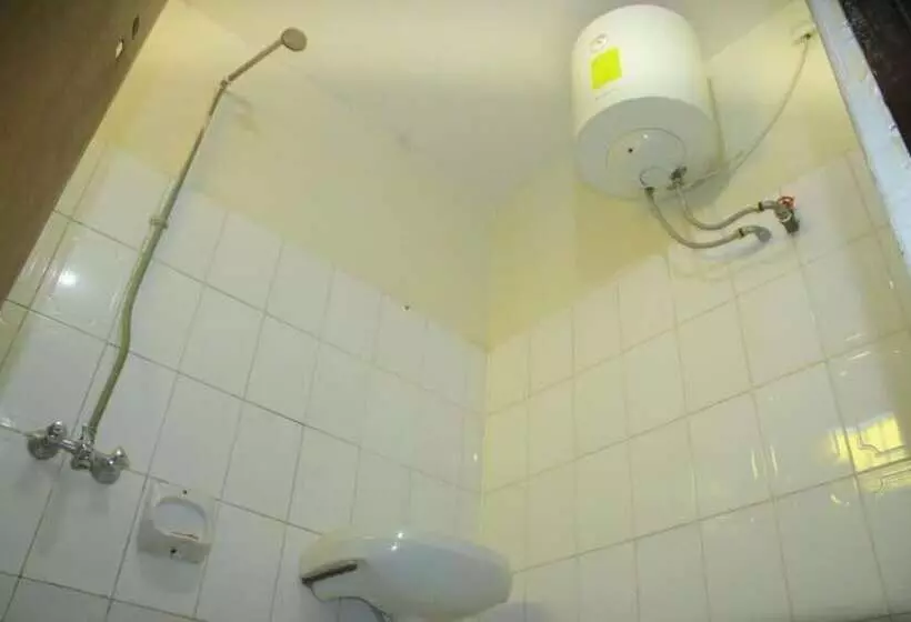 هتل Pride Travellers