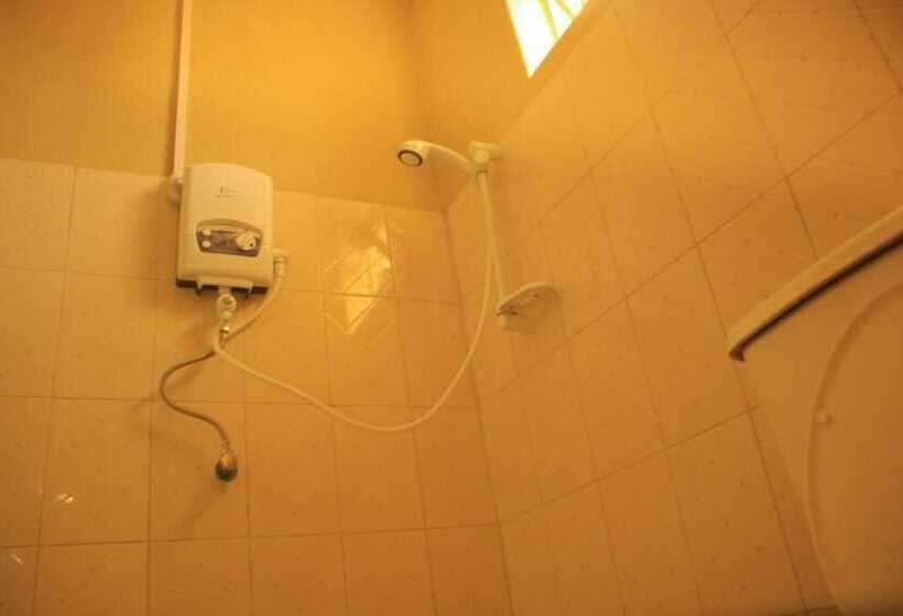 هتل Pride Travellers