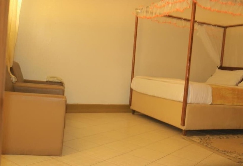 هتل Pride Travellers