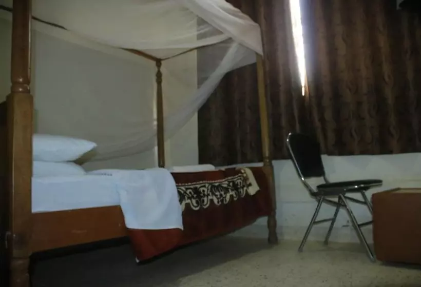 هتل Pride Travellers