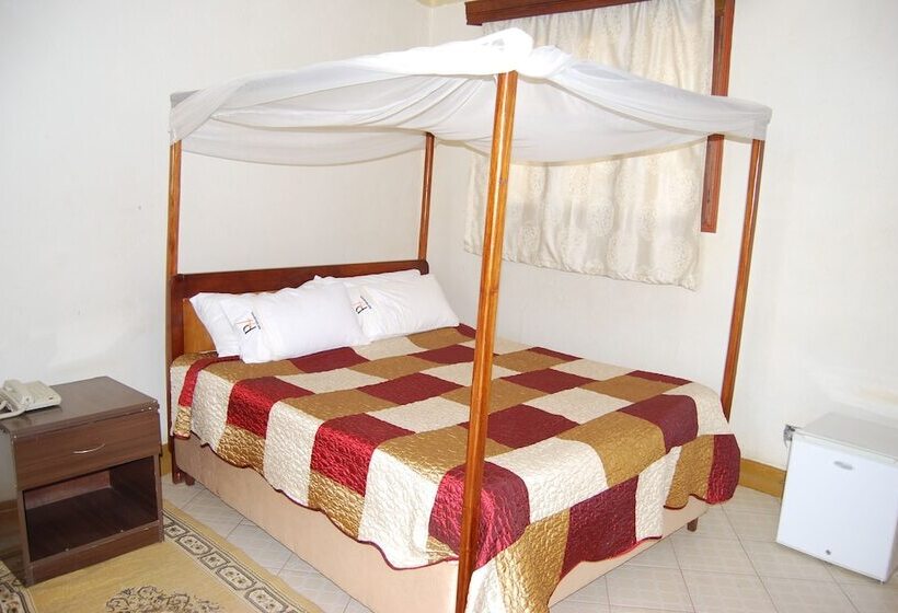 هتل Pride Travellers