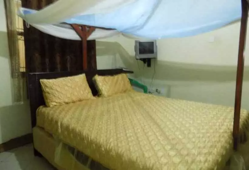 هتل Pride Travellers