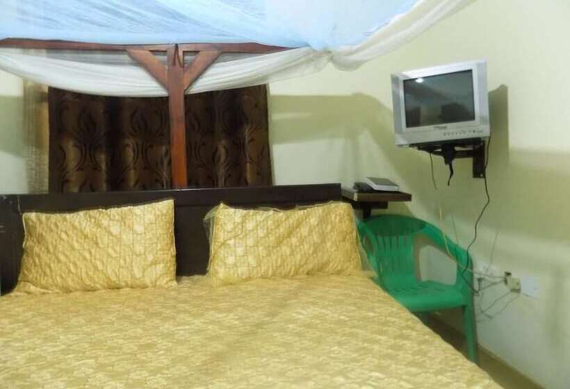 هتل Pride Travellers