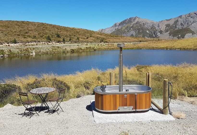 Lake Stella Mountain Huts