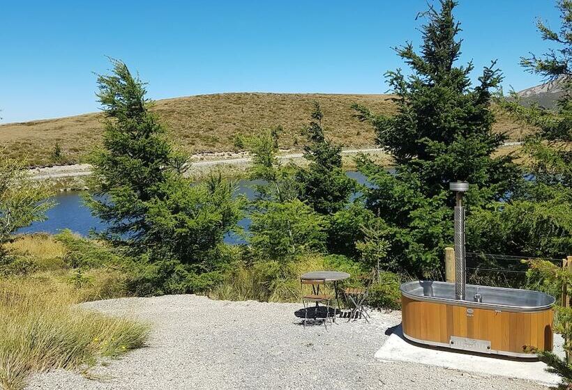 Lake Stella Mountain Huts