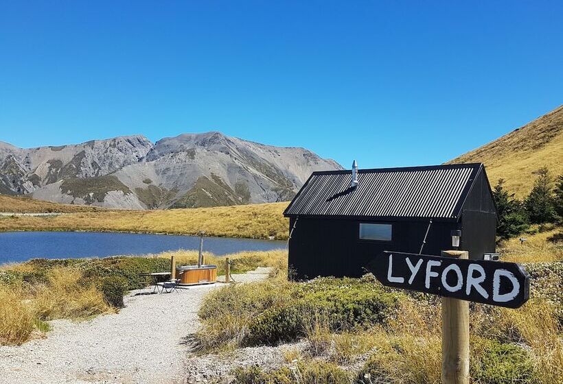 Lake Stella Mountain Huts