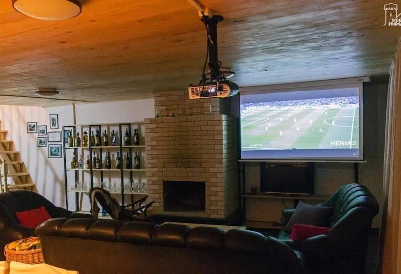 پانسیون Becho House