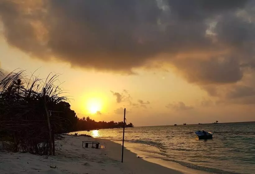 پانسیون Casa Enjoy Maldives