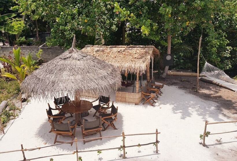 پانسیون Casa Enjoy Maldives